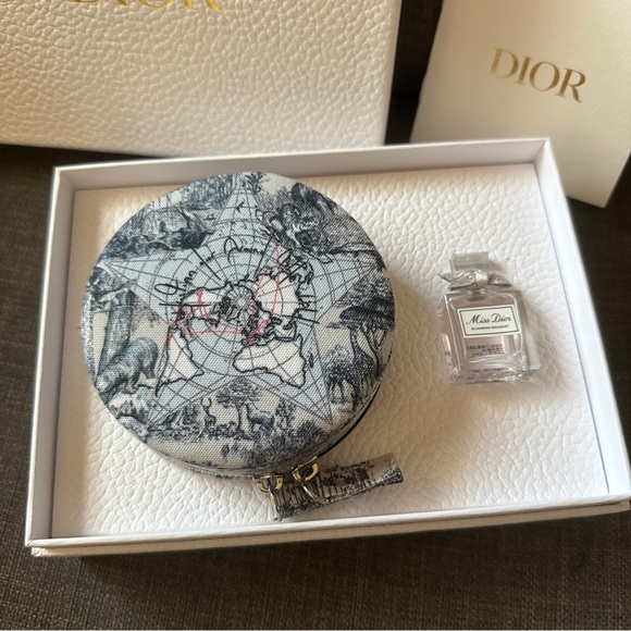 DIOR DiorAround the World Jewelry Case and Mini Miss Dior Blooming Set - Picture 1 of 3